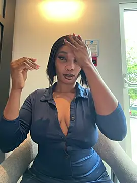   Nessa   online show from 06/05/26, 11:49