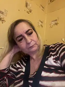 Irina2909xh online show from 02/07/25, 07:49