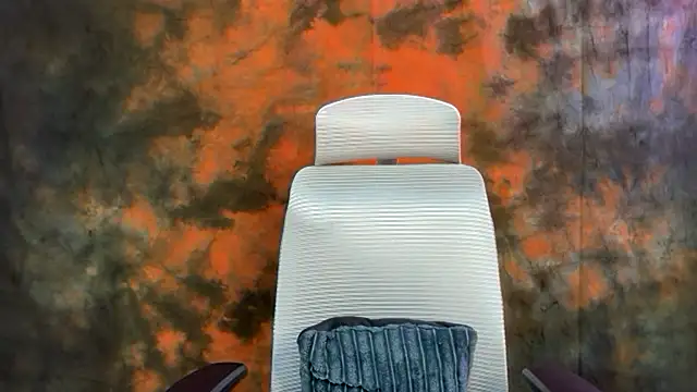 Snapshot of selen_5 chatting on 11/06/25, 06:20 selen 5 online show from 11/06/25, 06:20