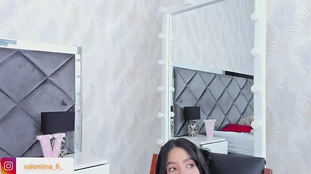 valentina fi online show from 01/27/25, 06:09