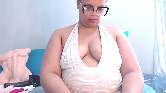 Snapshot of Lustfuleyez chatting on 11/27/25, 07:43 Lustfuleyez online show from 11/27/25, 07:43