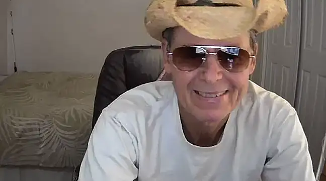 nakeedcowboi65 online show from 01/16/25, 07:20