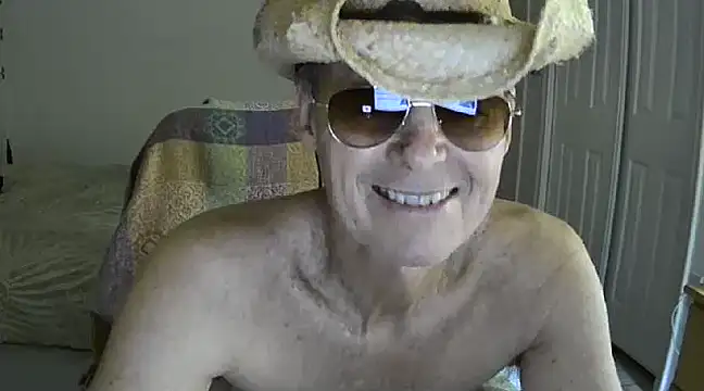 nakeedcowboi65 online show from 01/17/25, 09:28
