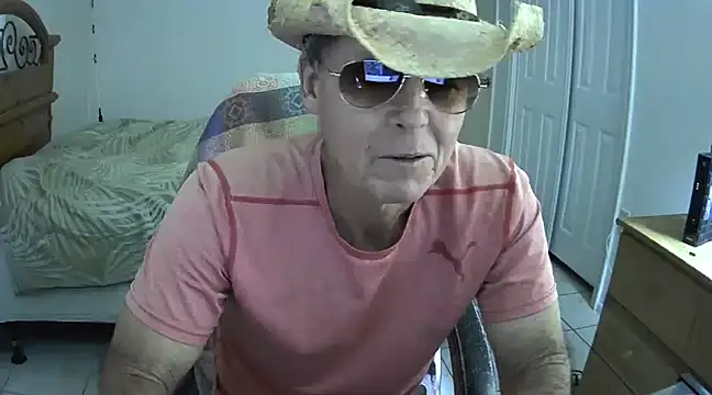 nakeedcowboi65 online show from 01/19/25, 03:32
