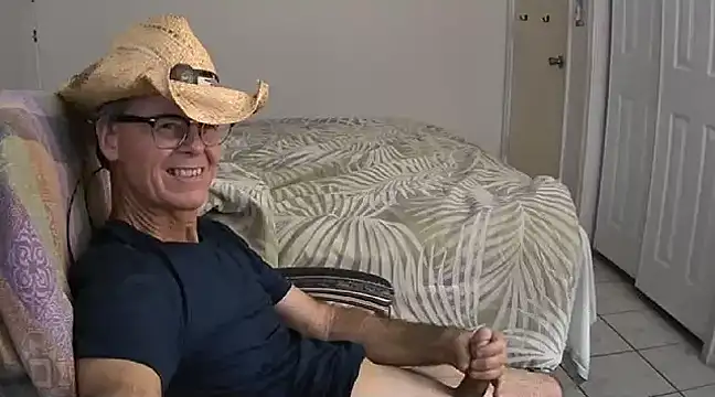 nakeedcowboi65 online show from 02/05/25, 06:37