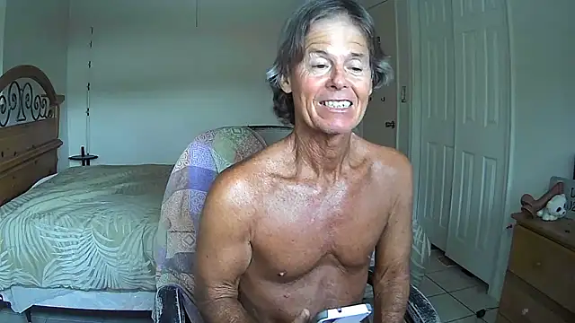 nakeedcowboi65 online show from 06/07/26, 10:24
