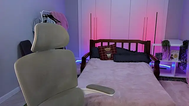 arlekincrop online show from 12/04/25, 03:05