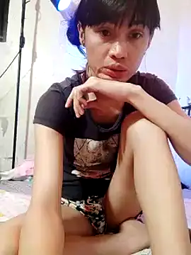 QueenSoreal online show from 12/28/24, 01:06