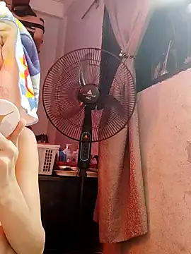 QueenSoreal online show from 01/30/25, 05:49