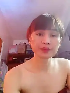 QueenSoreal online show from 02/13/25, 08:45