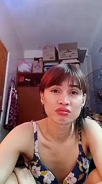 QueenSoreal online show from 02/22/25, 04:09