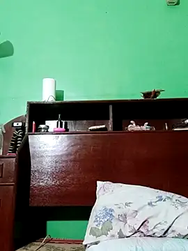 QueenSoreal online show from 09/27/25, 07:41