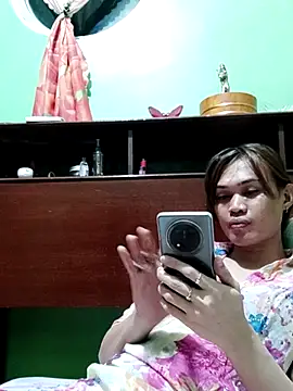 Snapshot of QueenSoreal chatting on 11/10/25, 03:00 QueenSoreal online show from 11/10/25, 03:00