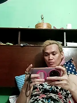 QueenSoreal online show from 06/02/26, 03:36