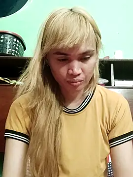 QueenSoreal online show from 06/03/26, 04:12