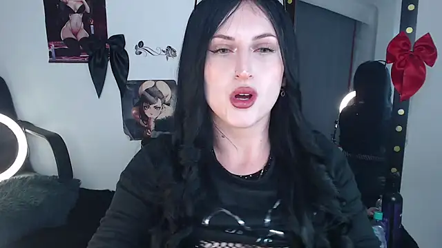 Snapshot of Evelyn_Sheeran chatting on 02/20/26, 04:31 Evelyn Sheeran online show from 02/20/26, 04:31