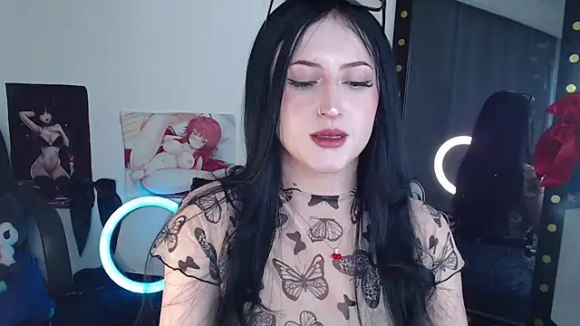 Snapshot of Evelyn_Sheeran chatting on 04/27/26, 03:15 Evelyn Sheeran online show from 04/27/26, 03:15