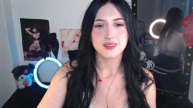 Snapshot of Evelyn_Sheeran chatting on 06/14/26, 04:47 Evelyn Sheeran online show from 06/14/26, 04:47