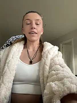 Snapshot of Heidi_Harper chatting on 01/16/25, 10:32 Heidi Harper online show from 01/16/25, 10:32