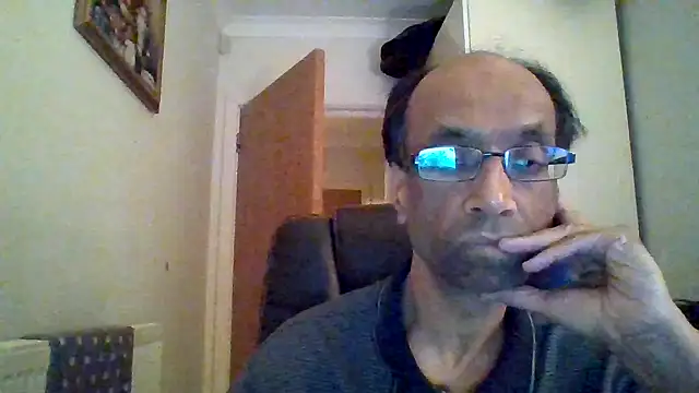 rauncher1 online show from 09/17/25, 08:32