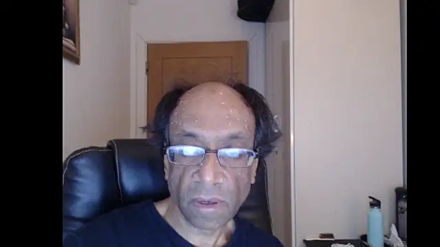 rauncher1 online show from 06/12/26, 08:02