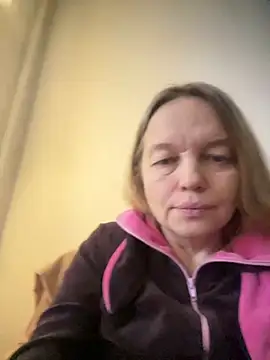 Susanel online show from 12/15/24, 10:50