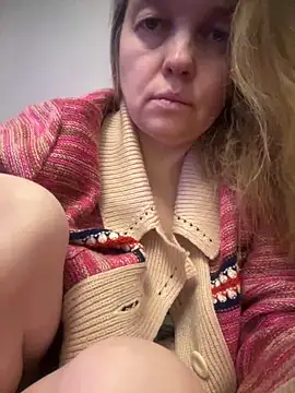 Susanel online show from 12/21/24, 08:32