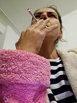 FeliciaKrige online show from 10/30/25, 09:15