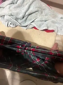 Snapshot of cumgitsumdic chatting on 12/14/25, 07:07 cumgitsumdic online show from 12/14/25, 07:07