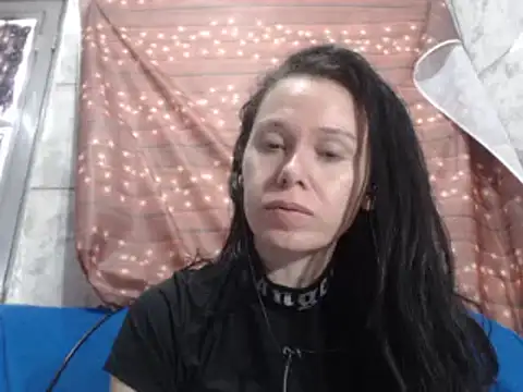 Venusluxodomme online show from 10/03/25, 02:47