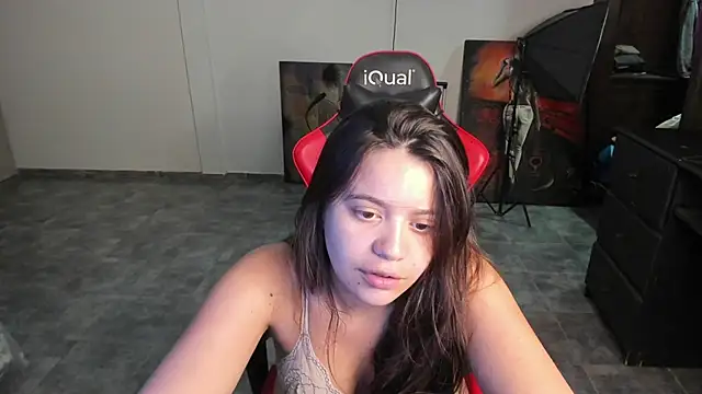 Snapshot of kiarafonseca_ chatting on 12/05/24, 01:14 kiarafonseca online show from 12/05/24, 01:14