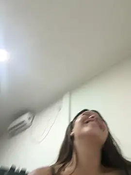 Snapshot of kiarafonseca_ chatting on 03/14/25, 05:27 kiarafonseca online show from 03/14/25, 05:27