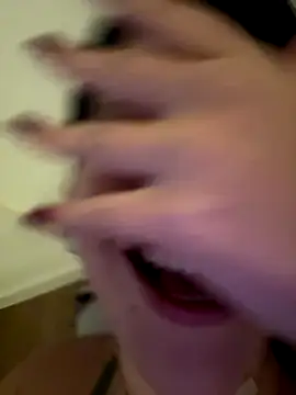 kiarafonseca  online show from 10/05/25, 04:55