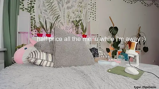 Snapshot of sierra_diamond chatting on 01/04/25, 03:49 sierra diamond online show from 01/04/25, 03:49