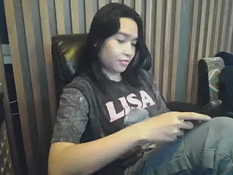Snapshot of sara_kimoo chatting on 01/09/25, 05:22 sara kimoo online show from 01/09/25, 05:22