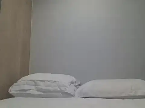Snapshot of sara_kimoo chatting on 01/10/25, 01:52 sara kimoo online show from 01/10/25, 01:52