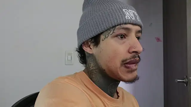 trieone online show from 09/15/25, 02:39