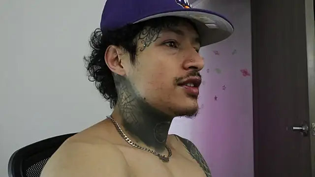 trieone online show from 09/17/25, 02:41