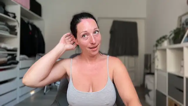 Viola Beck online show from 06/21/26, 04:31