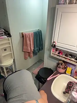 lolabunny9 online show from 05/16/26, 03:44