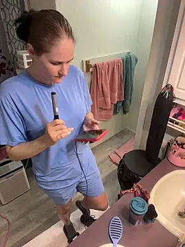 lolabunny9 online show from 05/22/26, 02:55