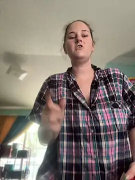 lolabunny9 online show from 06/07/26, 04:22