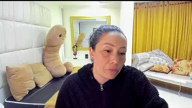gaby trent online show from 12/06/24, 08:40