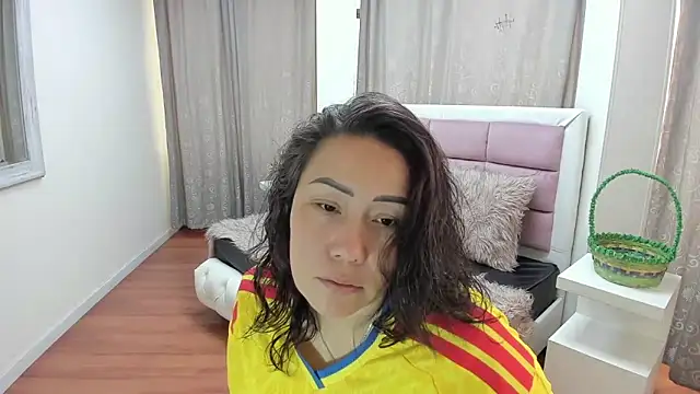 gaby trent online show from 06/17/26, 04:19