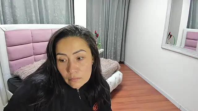 gaby trent online show from 07/08/26, 10:09