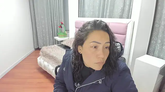 gaby trent online show from 07/17/26, 10:11