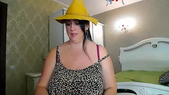 Evelyn Shy online show from 01/01/25, 07:09