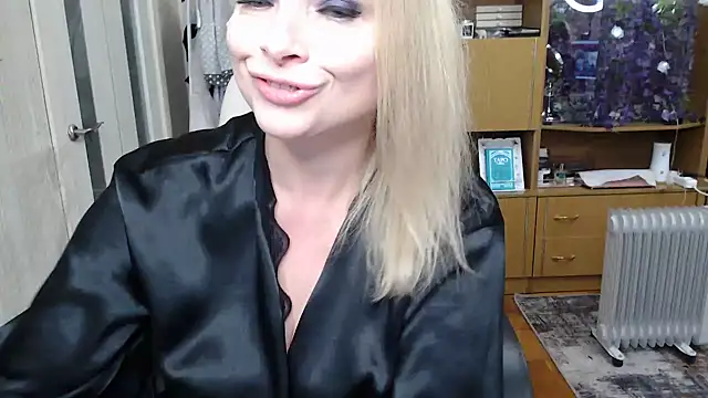 Mika Passion online show from 09/30/25, 09:47