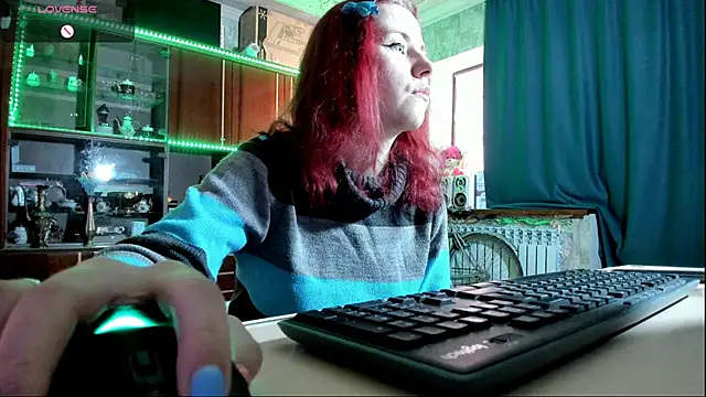 Snapshot of pa1e_pr1ncess chatting on 02/10/25, 09:14 pa1e pr1ncess online show from 02/10/25, 09:14