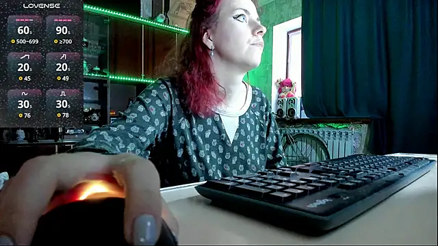 Snapshot of pa1e_pr1ncess chatting on 02/23/25, 09:44 pa1e pr1ncess online show from 02/23/25, 09:44